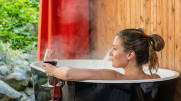 Bañera de hidromasaje exterior