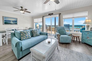 Apartment, Mehrere Betten (Sands of Laguna B-1) | Wohnbereich