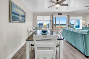 Dining - Sands of Laguna B-1 (Panama City Beach)