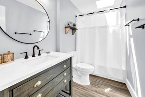 House, Multiple Beds (The Beach Bunker) | Bathroom - The Beach Bunker (Panama City Beach)