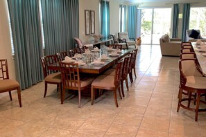 Dining - Spacious 9-Bedroom Villa with Pool Near Disney (Kissimmee)