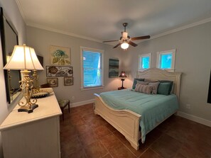 Iron/ironing board, free WiFi - "Billfish" A charming Key West–style home! (Mexico Beach)