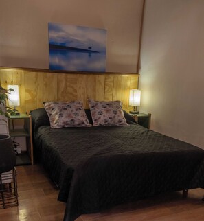 1 bedroom, internet, bed sheets