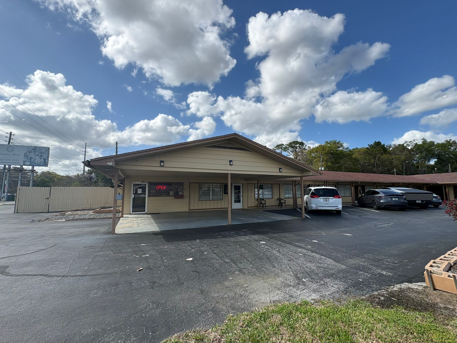 موقف سيارات