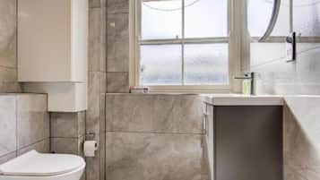 Two Bed Room Apartment ( 4 Guest) | Bathroom