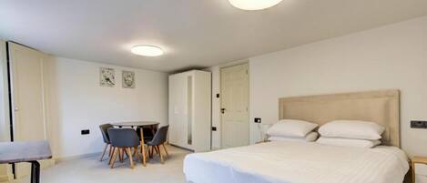 Two Bed Room Apartment ( 4 Guest)