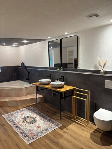 Design Apartment mit Regendusche & Top Lage