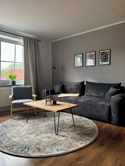 Stylish apartment with home office & spa bath.