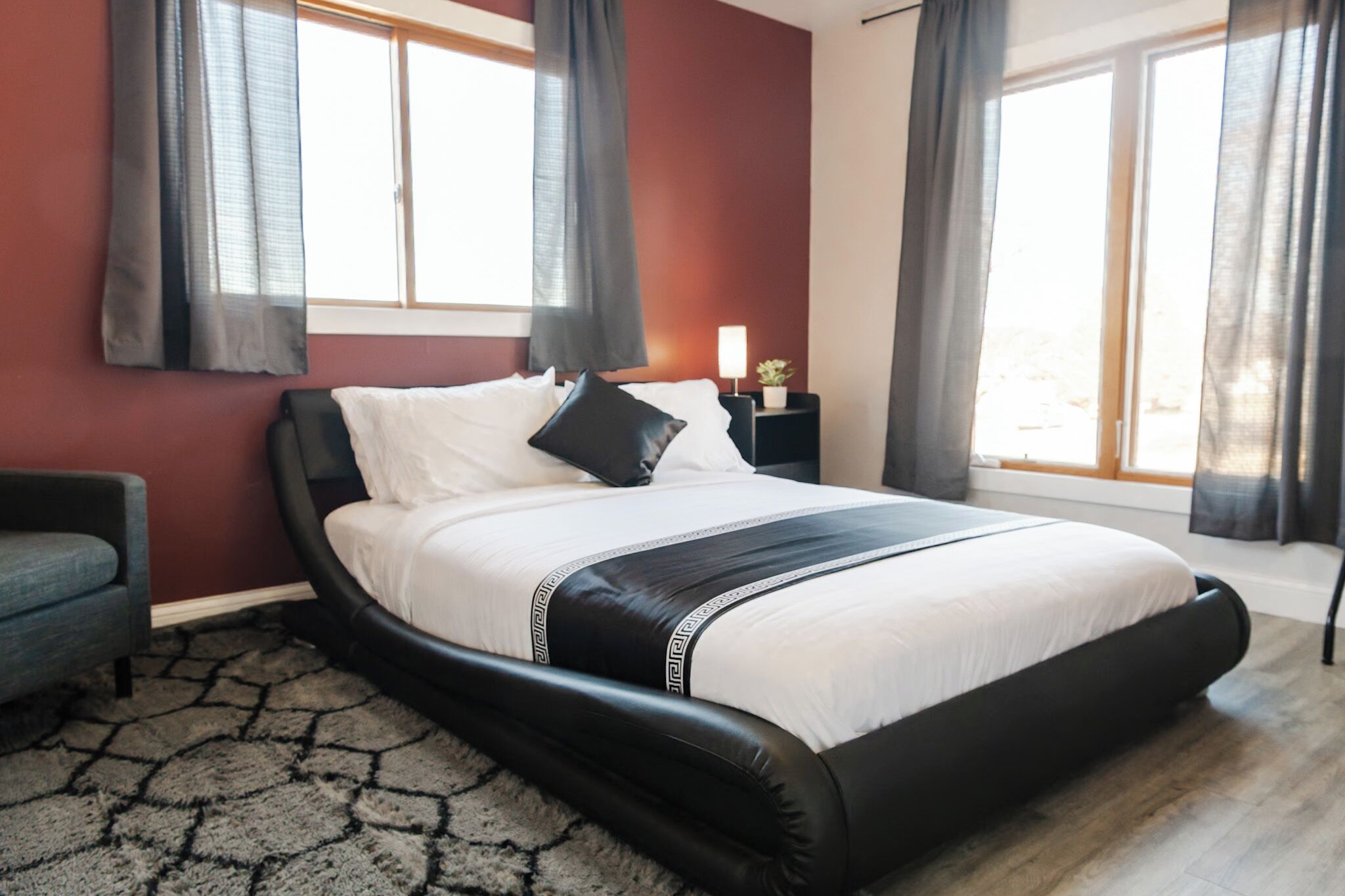 2 quartos, ferros/tábuas de passar roupa, Wi-Fi, roupa de cama