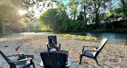 Vintage Creekside Motel in Hollister MO (10)