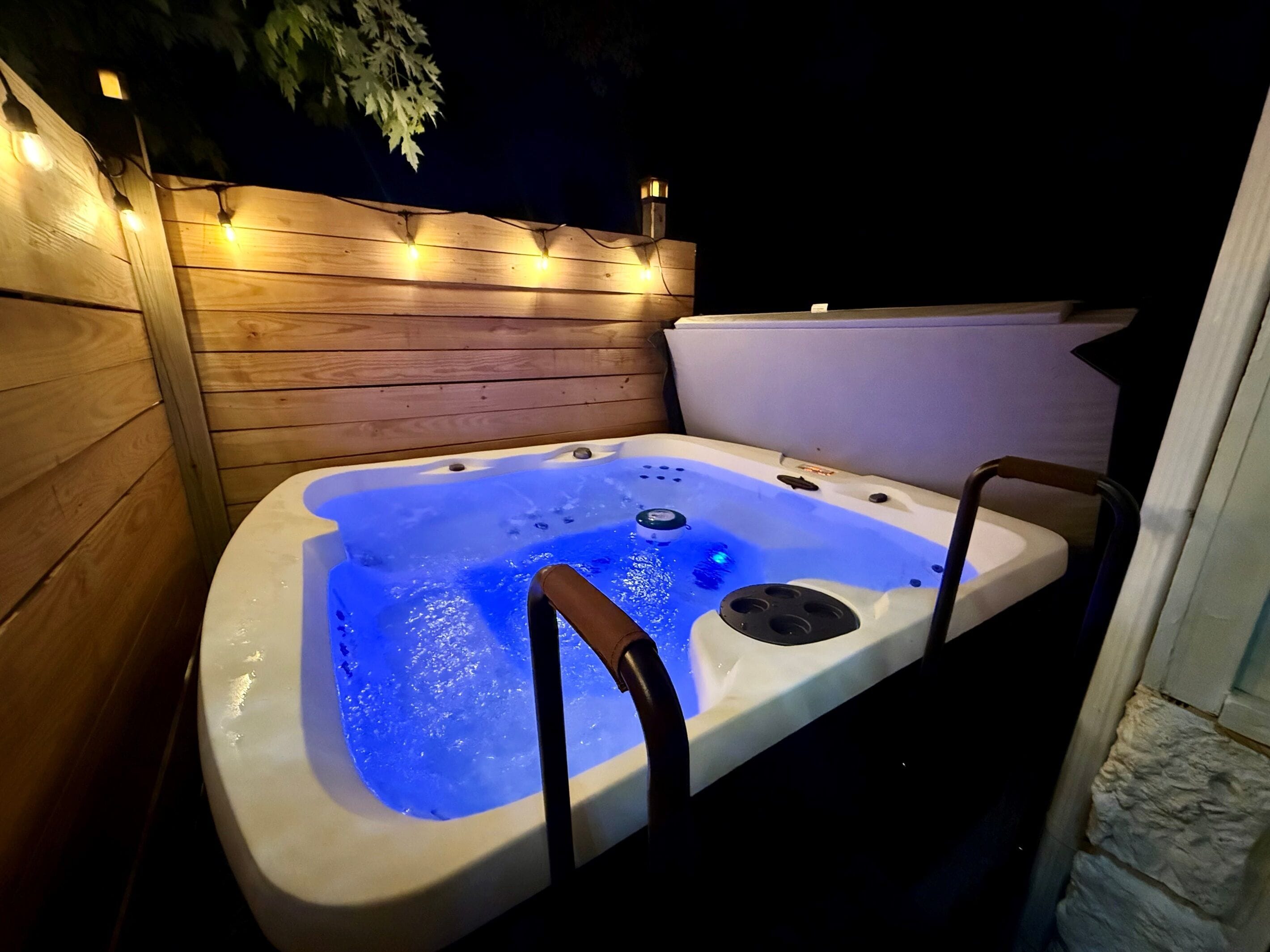 Bañera de hidromasaje exterior