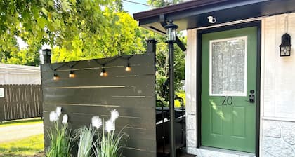 Vintage Creekside Motel in Hollister (20)