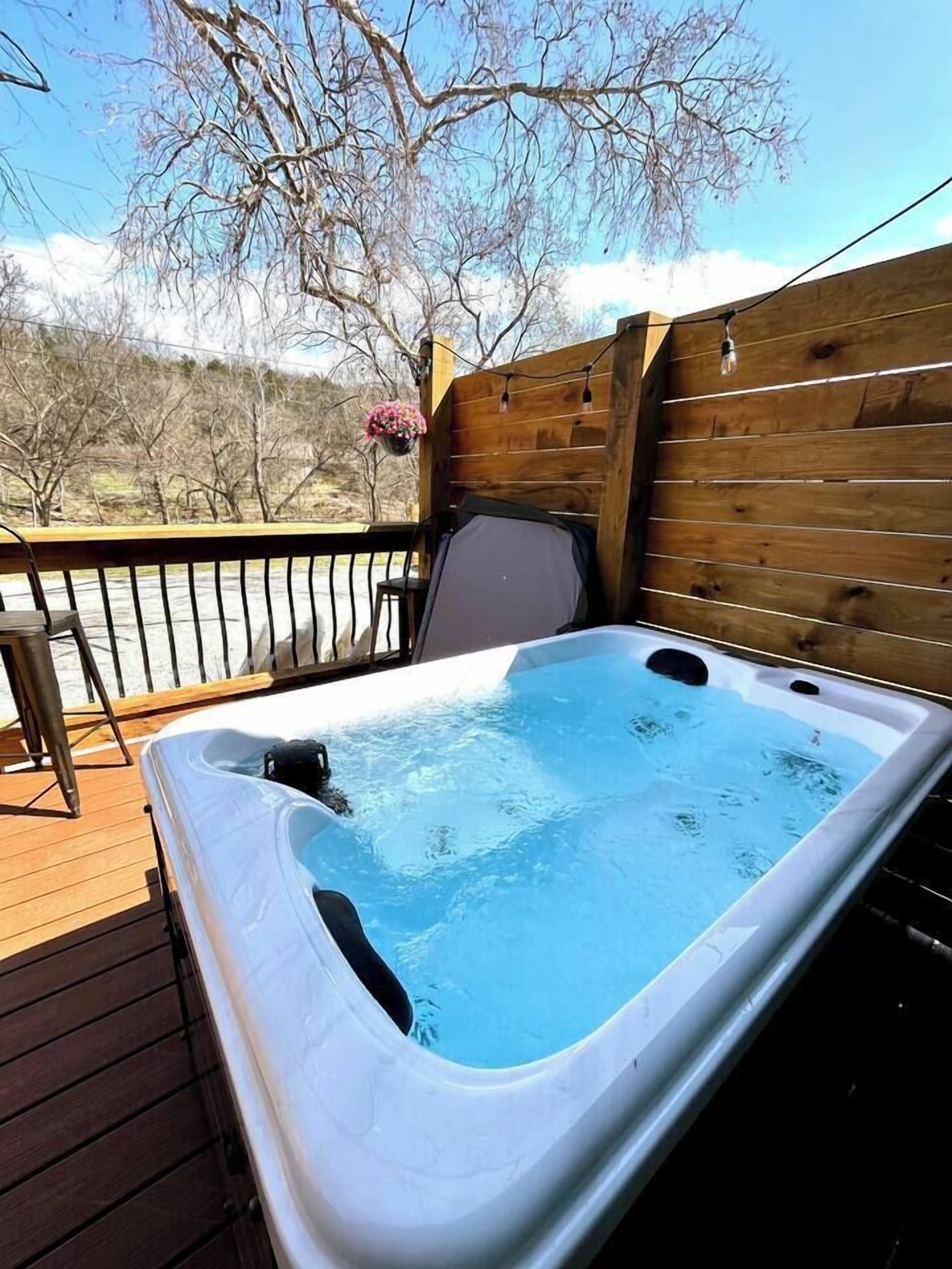 Bain à remous extérieur