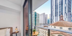 Interior - Stunning Skyline Studio - 501 First Downtown (Miami)