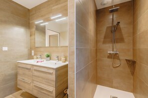 Shower, hair dryer, towels - Casita de la Dune - 900m plage - Jardin (Notre-Dame-de-Monts)