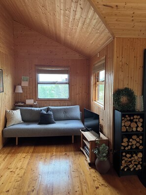 Living area - Cozy Cottage on the Golden Circel // Panoramic View //Hot Tube (Selfoss)