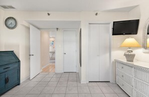 House, Multiple Beds, Hot Tub, Ocean View (CLAYTON STREET 16A) | Interior - Clayton Street 16A (Dewey Beach)