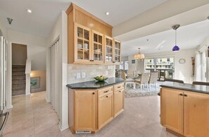 House, Multiple Beds, Hot Tub, Ocean View (CLAYTON STREET 16A) | Interior - Clayton Street 16A (Dewey Beach)