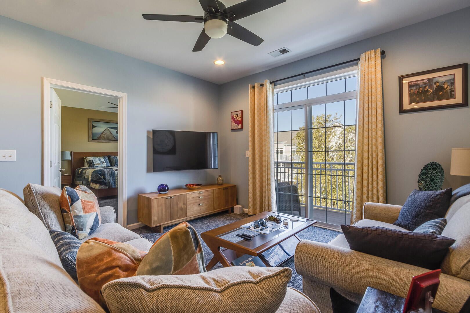 Condo, Multiple Beds, Balcony, Pool View (CHELMER DRIVE 19688 #17) | Living area