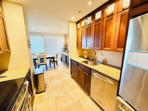 Condo, Multiple Beds, Pool Access, Ocean View (OCEAN DRIVE 21 304) | Private kitchen - Ocean Drive 21 304 (Rehoboth Beach)