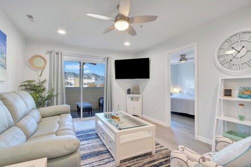 Palm Drive 36525 #5203