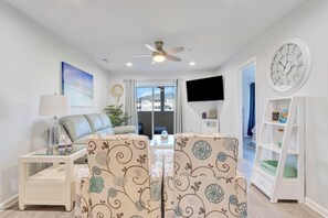 Kondominium, Beberapa Tempat Tidur, dapur (PALM DRIVE 36525 #5203) | Area keluarga