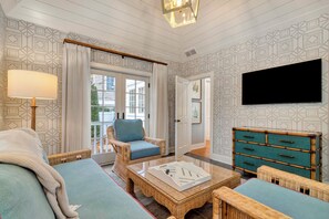 House, Multiple Beds, Patio, City View (SUSSEX STREET 50) | Living area - Sussex Street 50 (Rehoboth Beach)