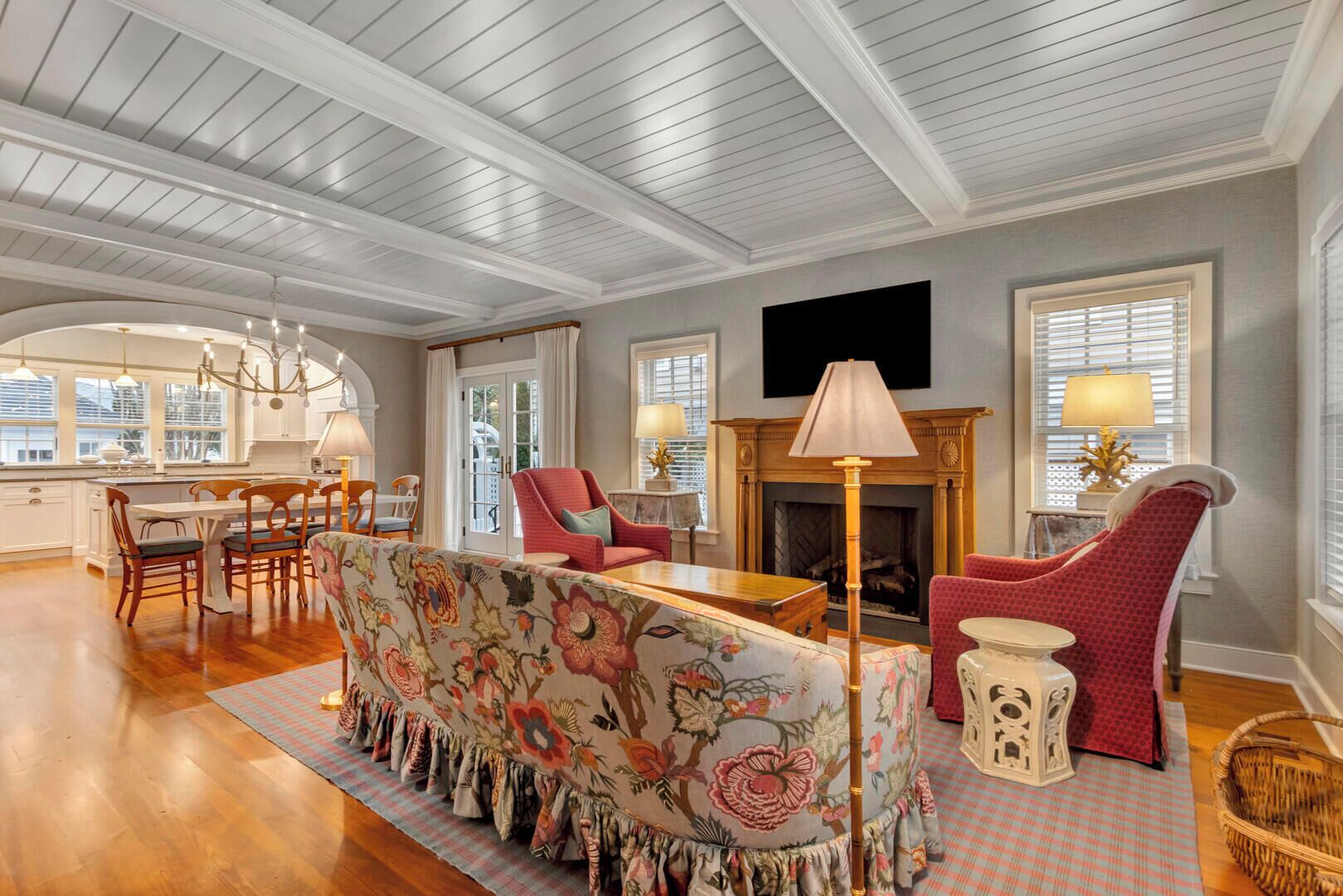 House, Multiple Beds, Patio, City View (SUSSEX STREET 50) | Living area