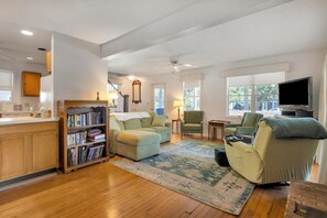 Cottage, Multiple Beds, Balcony, Garden View (BAYARD AVENUE 207) | Living area - Bayard Avenue 207 (Rehoboth Beach)