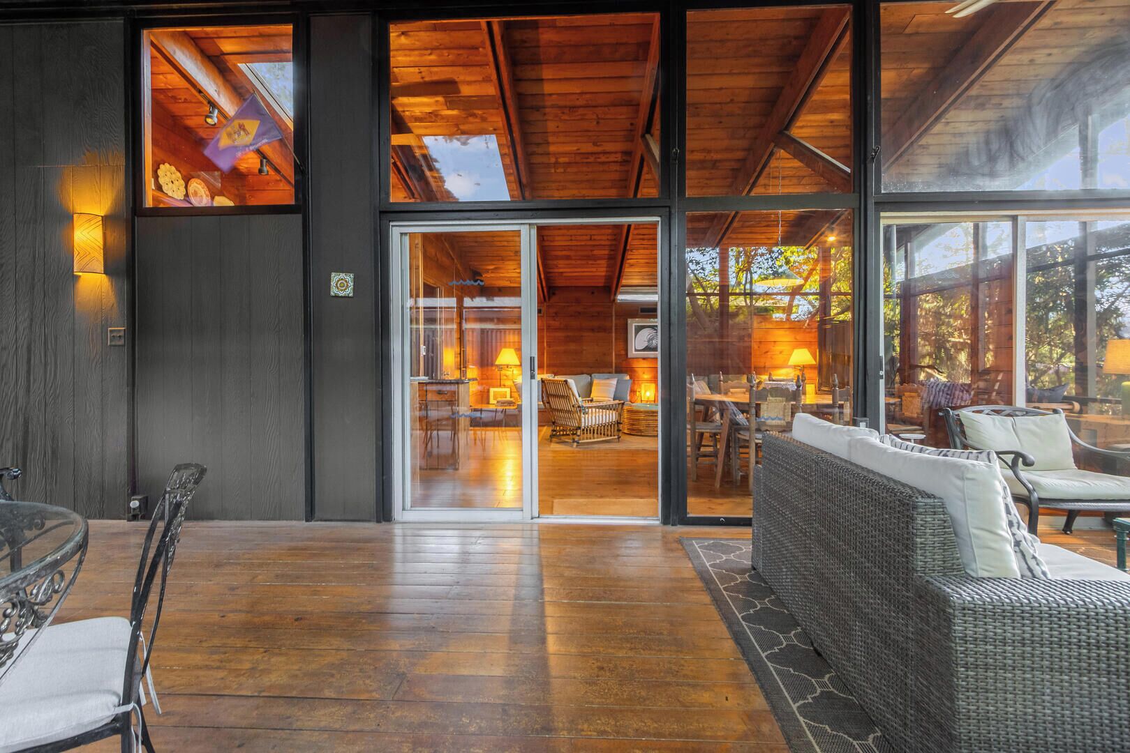 Cottage, Multiple Beds, Fireplace, Garden View (CHESAPEAKE STREET 120) | Interior