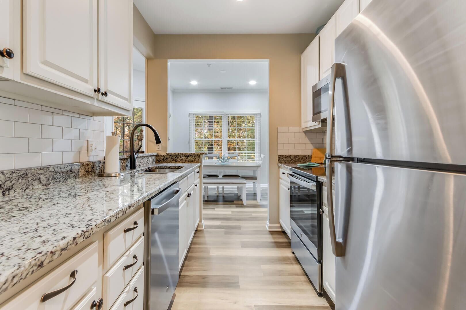 Condo, Multiple Beds, Kitchen, Pool View (CASCADE LANE 515) | Private kitchen