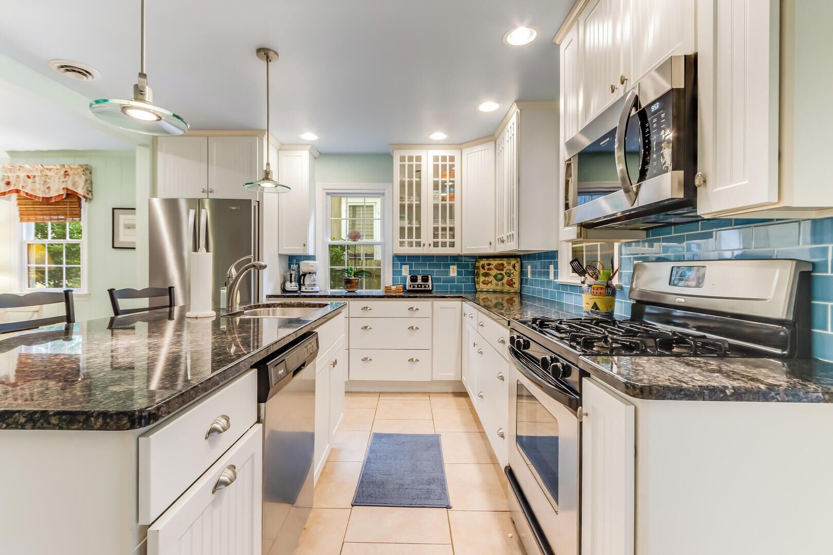 House, Multiple Beds, Patio, Garden View (COLUMBIA AVENUE 72) | Private kitchen