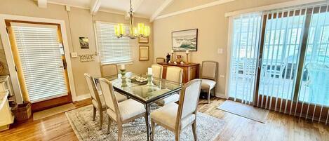 House, Multiple Beds, Patio, Garden View (SCARBOROUGH AVENUE 309) | Dining