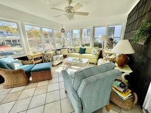 House, Multiple Beds, Patio, Garden View (SCARBOROUGH AVENUE 309) | Living area - Scarborough Avenue 309 (Rehoboth Beach)
