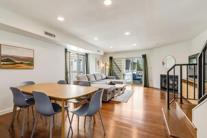 Condo, Multiple Beds, Kitchen, City View (OCEAN WINDS 5) | Interior