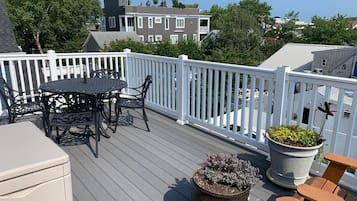 Tempat makan outdoor