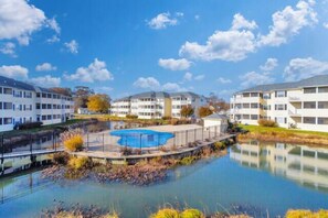 Pool - Palm Drive 36525 #5304 (Rehoboth Beach)