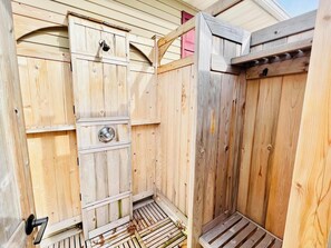 Sauna - Carla Avenue 300 (Dewey Beach)