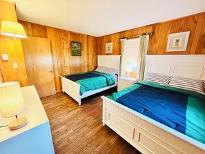 House, Multiple Beds, Kitchen, Garden View (CARLA AVENUE 300) - Carla Avenue 300 (Dewey Beach)