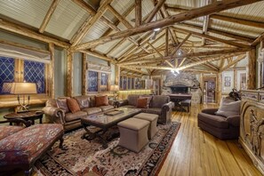 Interior - Luxury Estate-Aspen Falls, Estes Park CO (Estes Park)