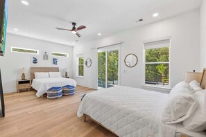 5 bedrooms, iron/ironing board, free WiFi, bed sheets - Casa Blanca Sol Luxe Sea View House w Pool (Surfside Beach)