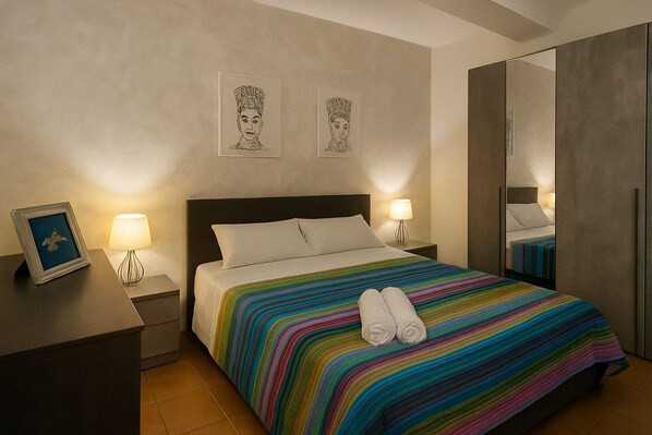 2 bedrooms, free WiFi, bed sheets - Angy's House (Terrasini)