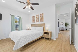 4 bedrooms, iron/ironing board, free WiFi, bed sheets - Azure Wake Pet Friendly Beach House with Pool (Myrtle Beach)