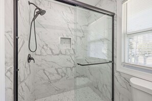 Shower, towels - Sleek Boho Retreat Near Beach and Boardwalk (Myrtle Beach)