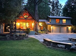 Exterior - Riverfront Retreat minutes to Sunriver (Sunriver)