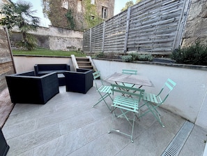 Outdoor dining - Casa Blum #1 - 4 personnes - Climatisé - Proche de la gare (Brive-la-Gaillarde)