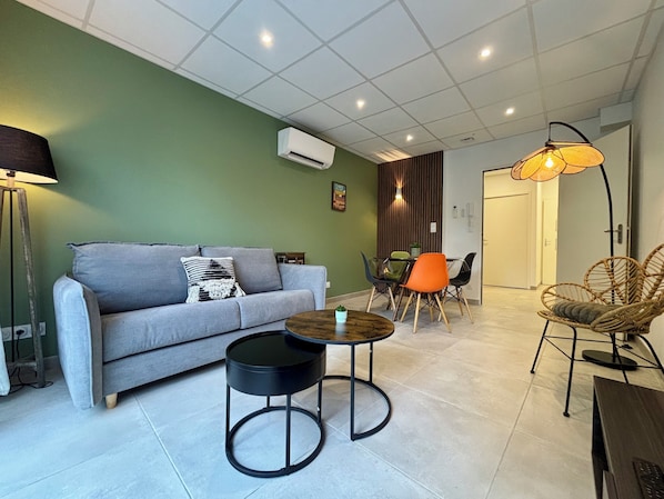 Living area - Casa Blum #1 - 4 personnes - Climatisé - Proche de la gare (Brive-la-Gaillarde)