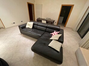 Living area - Sofia's apartment by Monholiday (Polignano a Mare)