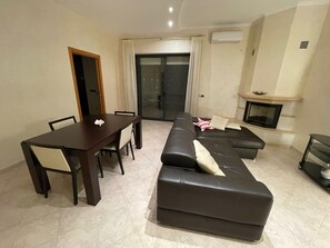 Living area - Sofia's apartment by Monholiday (Polignano a Mare)