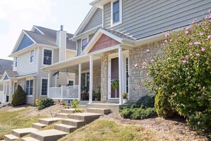 Exterior - Bressingham Place (Bloomington)